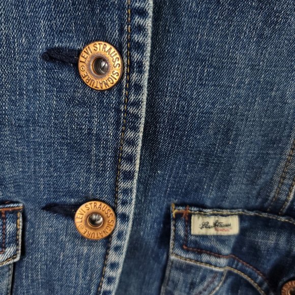 Levis ladies fitted jean jacket with pockets - Picture 4 of 6